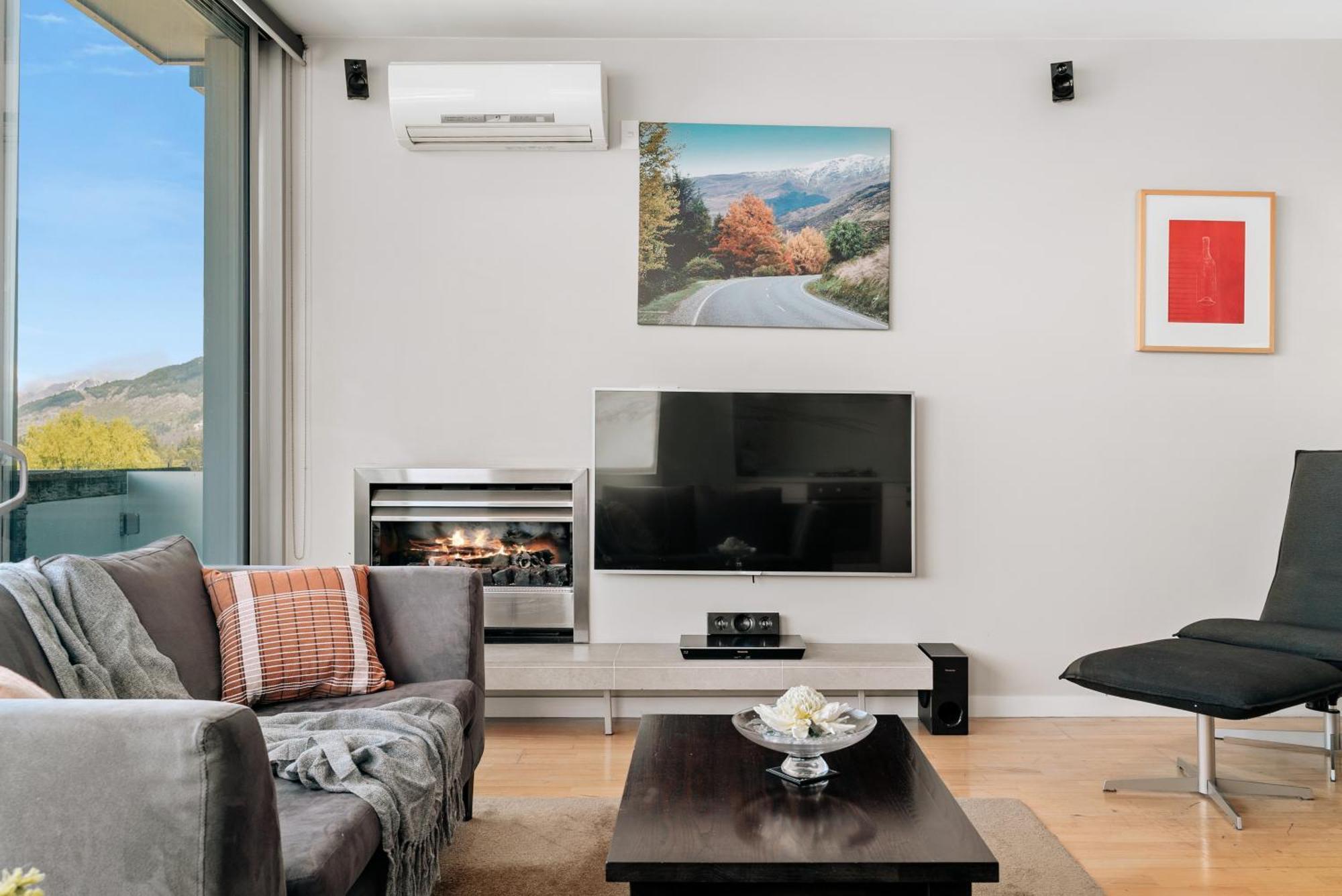 Modern Executive Living In Pounamu クイーンズタウン エクステリア 写真