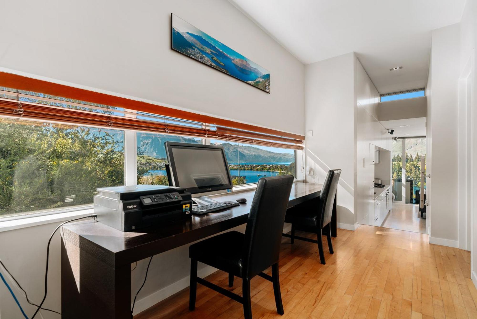 Modern Executive Living In Pounamu クイーンズタウン エクステリア 写真