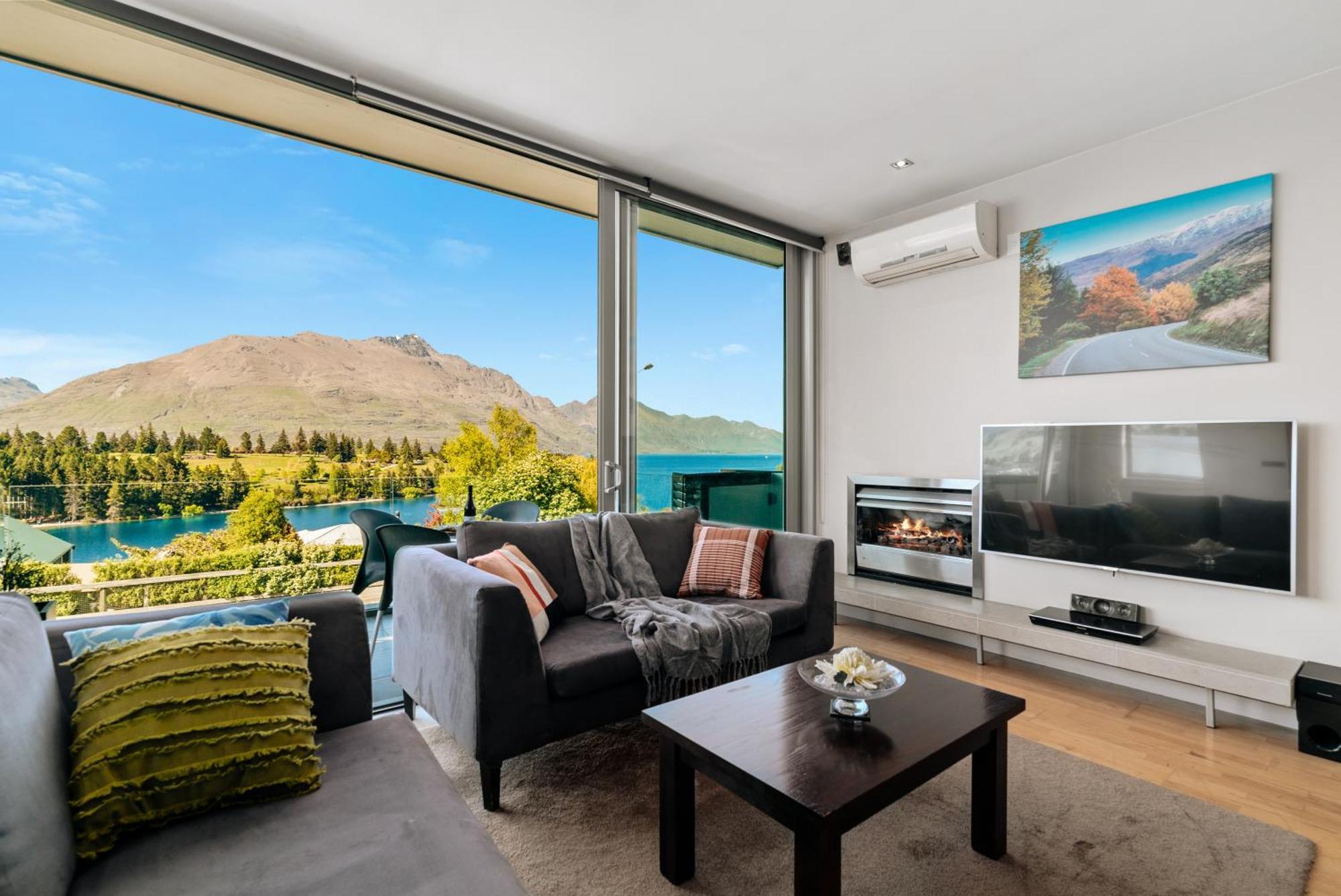 Modern Executive Living In Pounamu クイーンズタウン エクステリア 写真