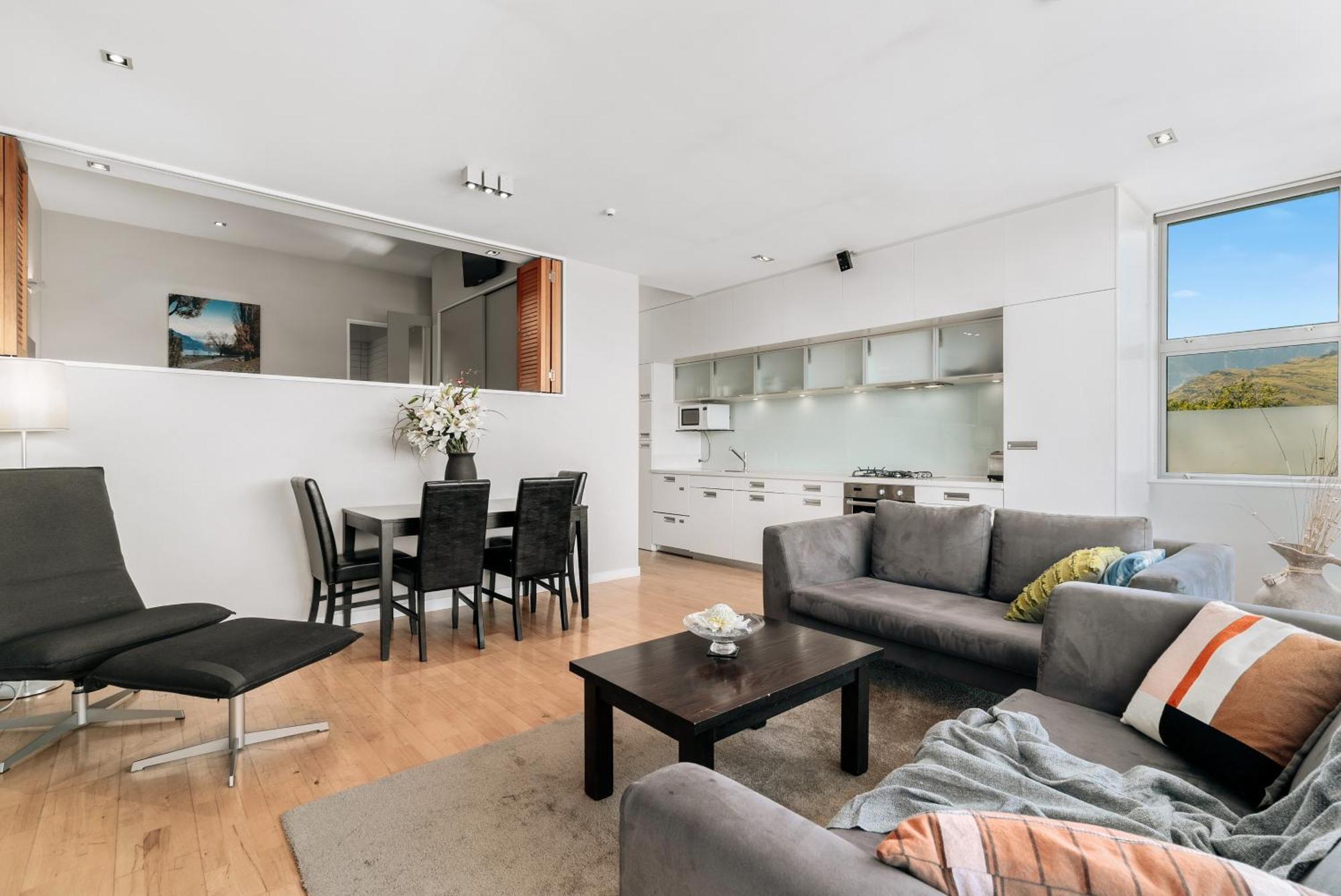 Modern Executive Living In Pounamu クイーンズタウン エクステリア 写真